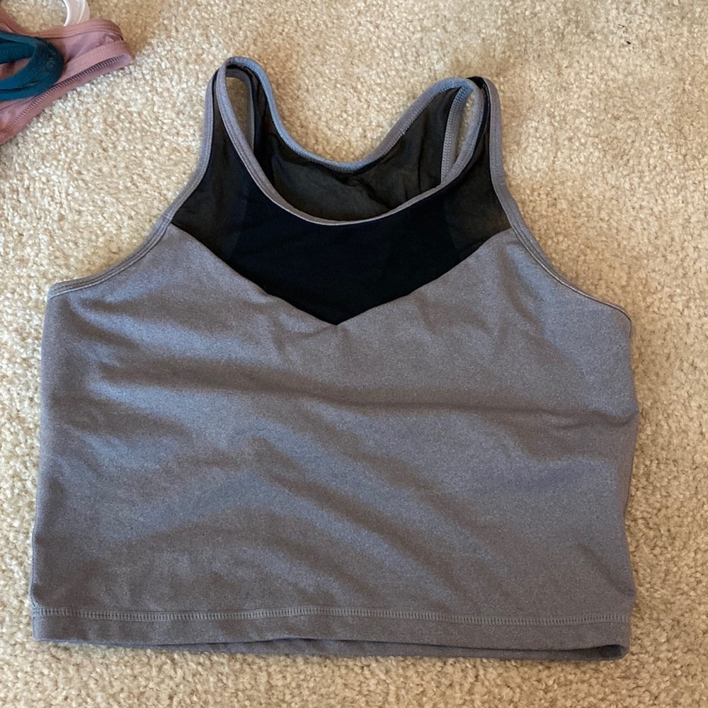 Senita Athletics - Crop Top - Size L
